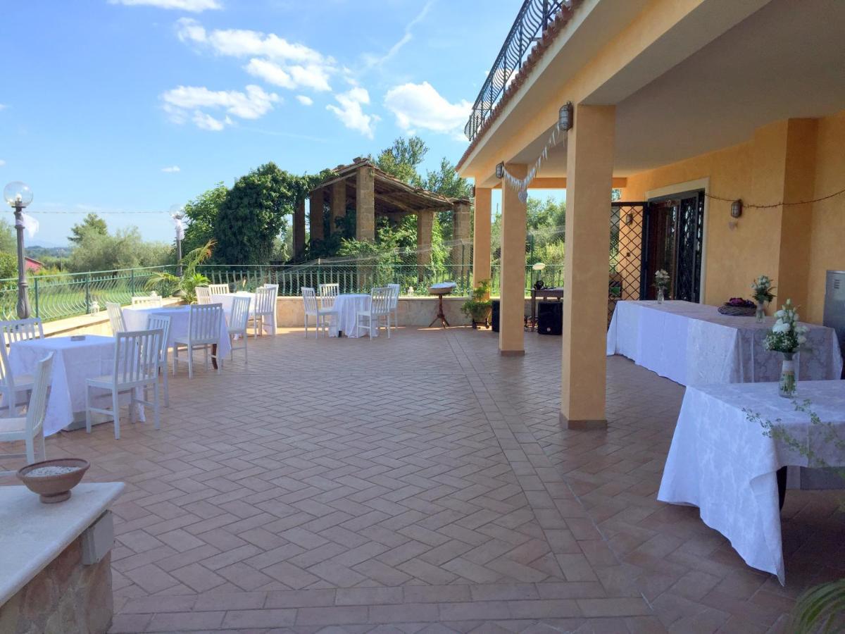 I Due Melograni Agriresort Tarano Buitenkant foto