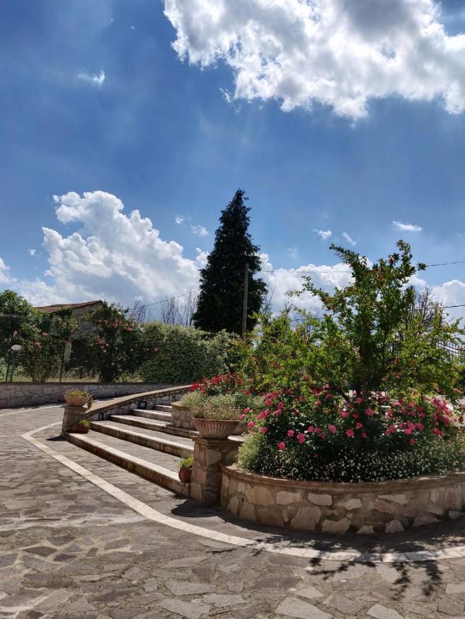 I Due Melograni Agriresort Tarano Buitenkant foto