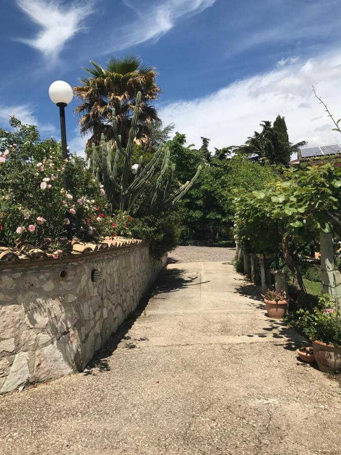 I Due Melograni Agriresort Tarano Buitenkant foto