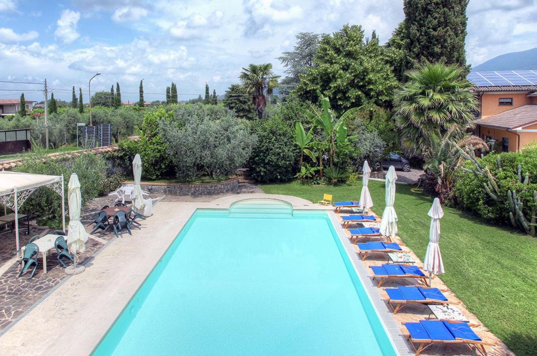 I Due Melograni Agriresort Tarano Buitenkant foto