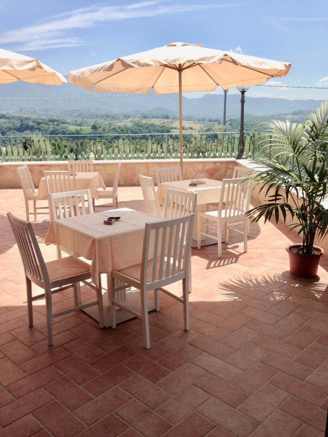 I Due Melograni Agriresort Tarano Buitenkant foto