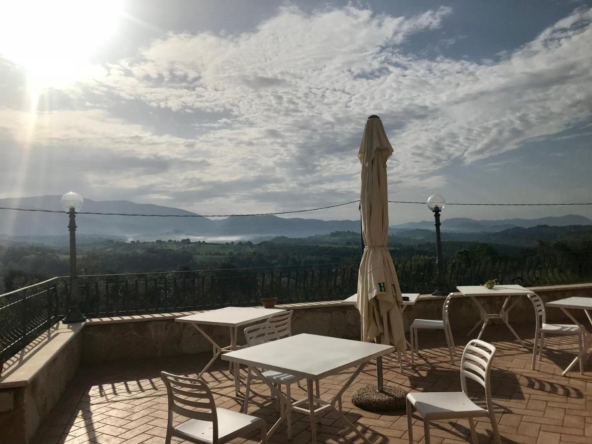 I Due Melograni Agriresort Tarano Buitenkant foto
