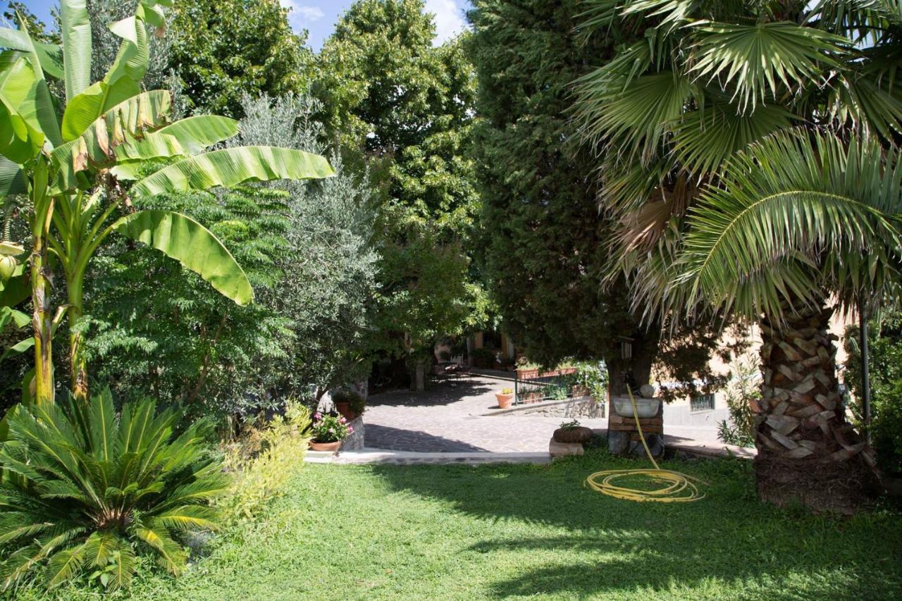 I Due Melograni Agriresort Tarano Buitenkant foto