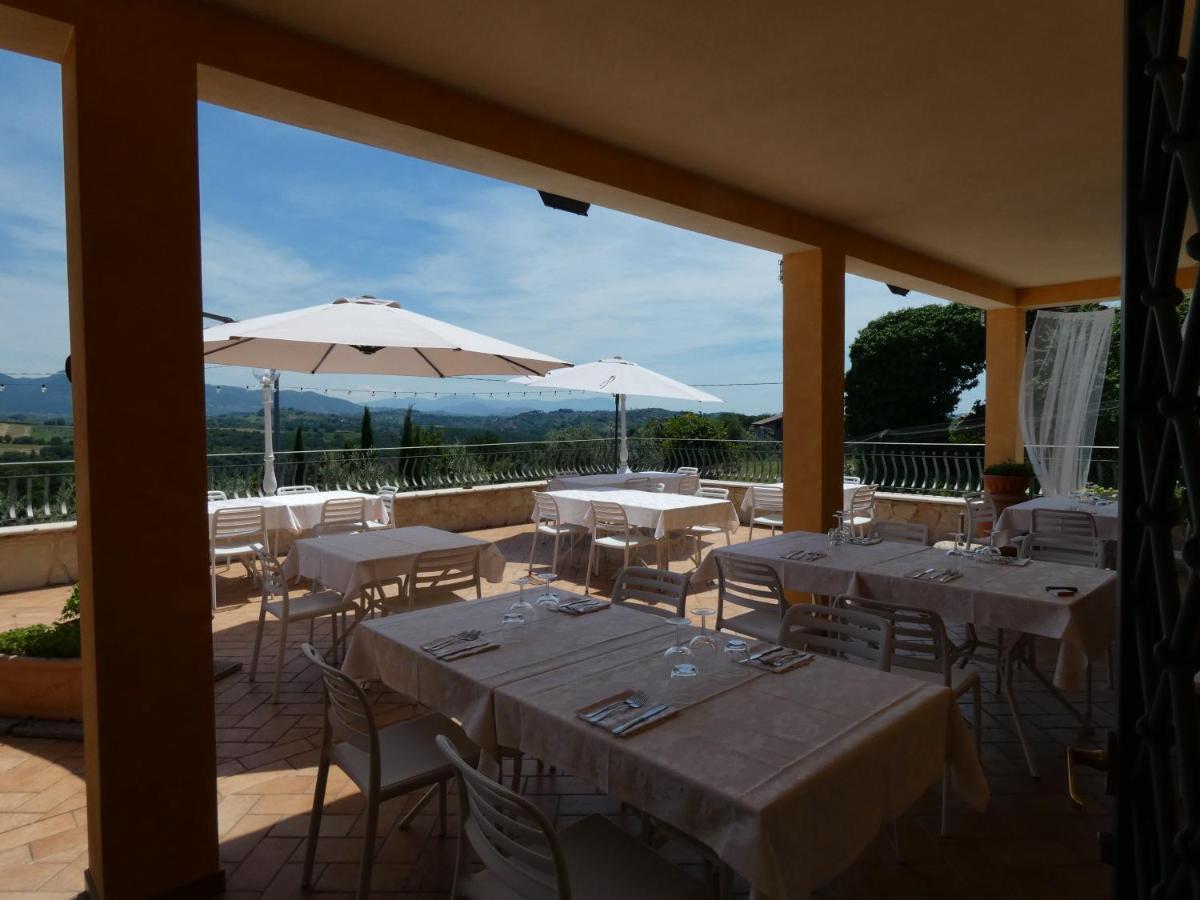 I Due Melograni Agriresort Tarano Buitenkant foto