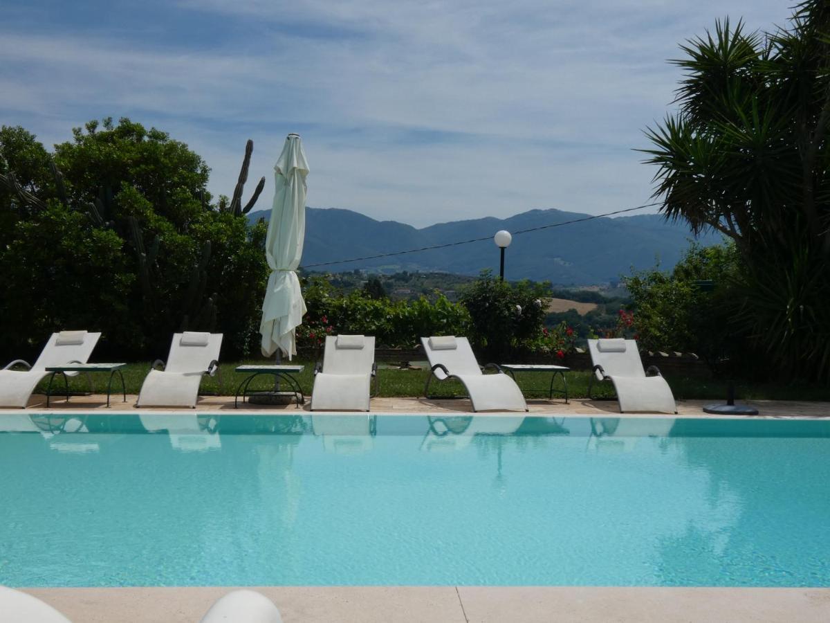 I Due Melograni Agriresort Tarano Buitenkant foto