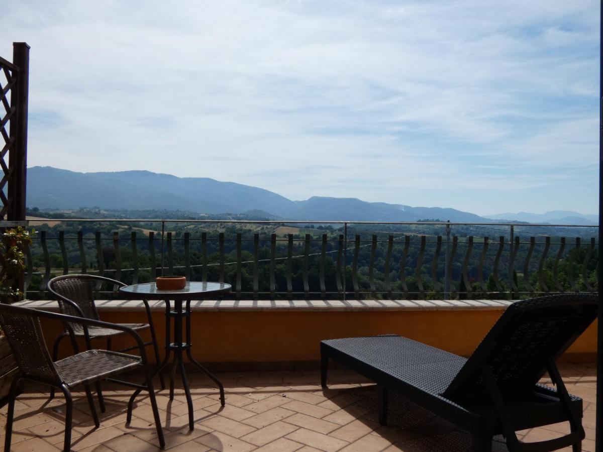I Due Melograni Agriresort Tarano Buitenkant foto