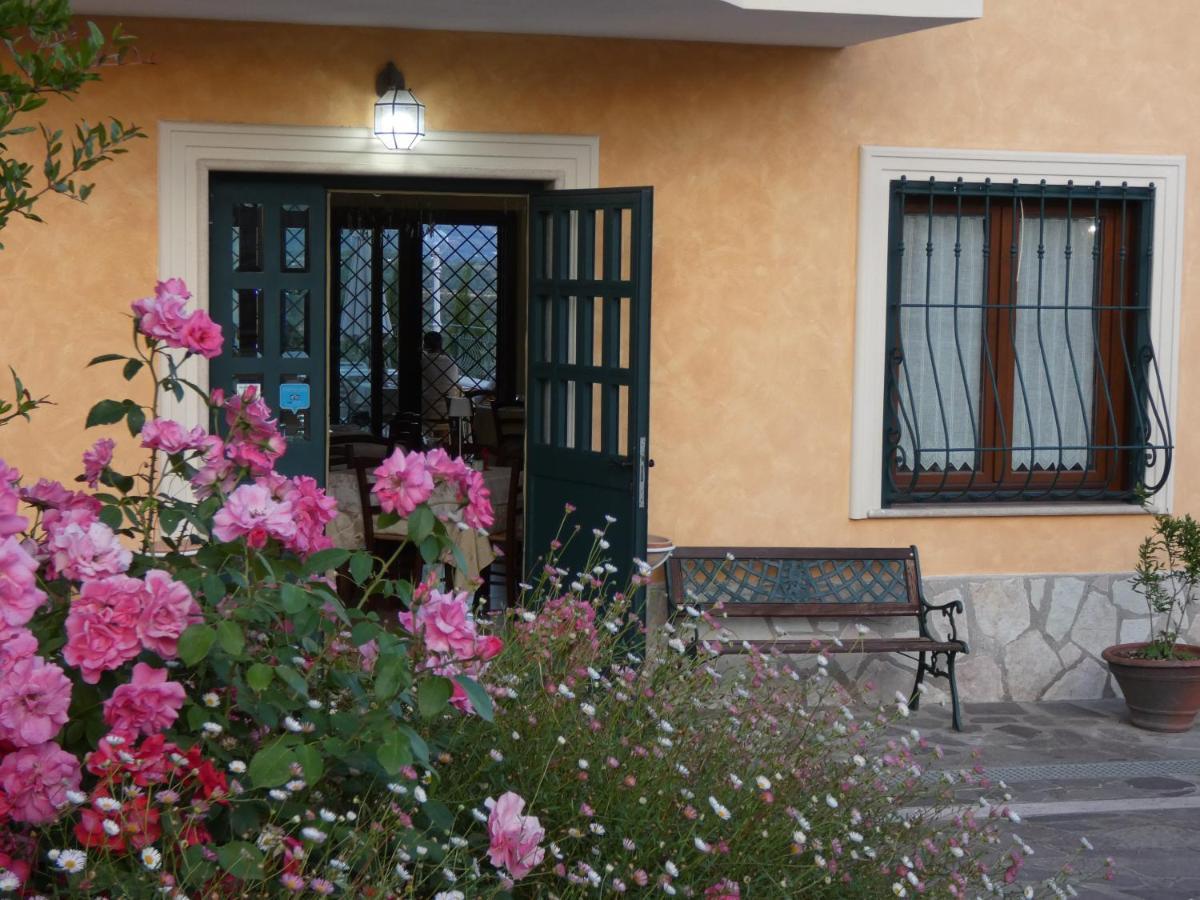 I Due Melograni Agriresort Tarano Buitenkant foto