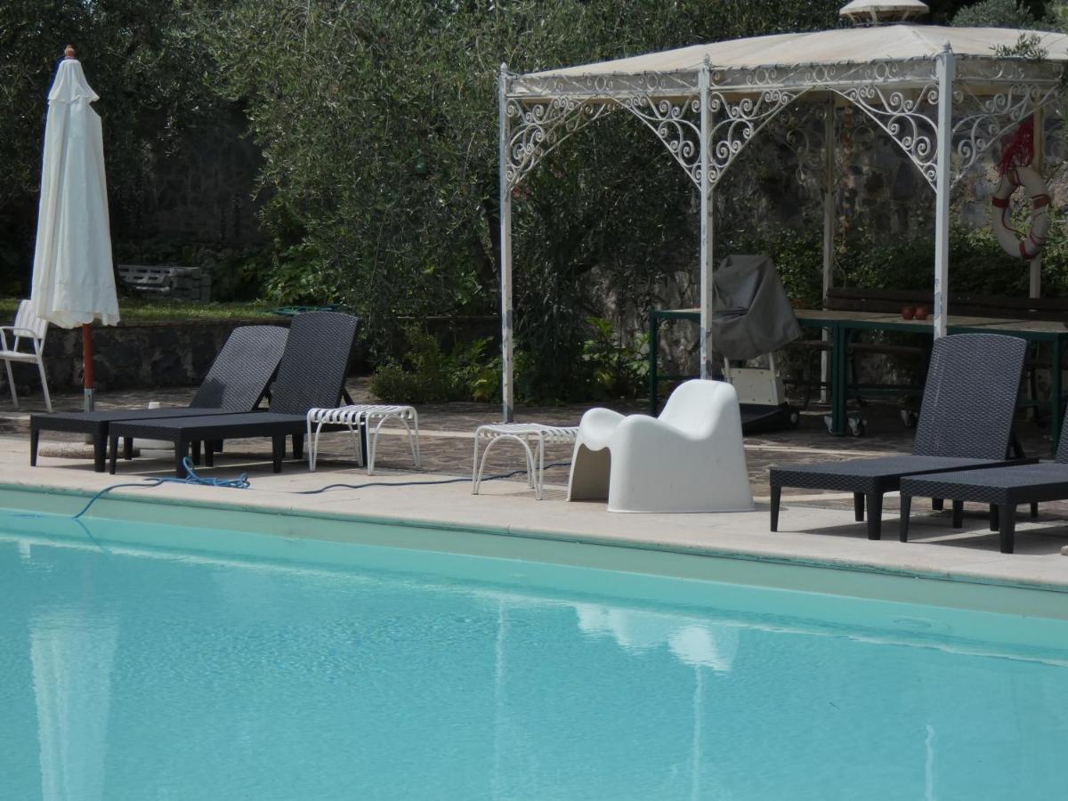 I Due Melograni Agriresort Tarano Buitenkant foto
