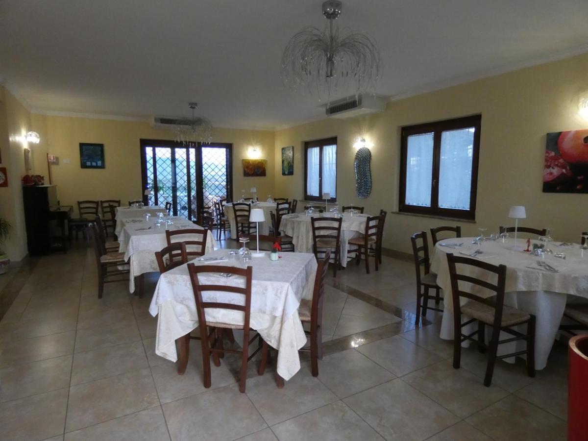 I Due Melograni Agriresort Tarano Buitenkant foto
